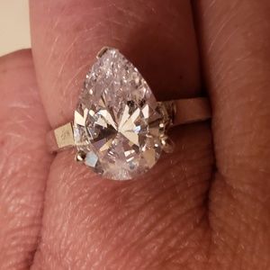 Sterling silver 925 Moissanite pear cut ring